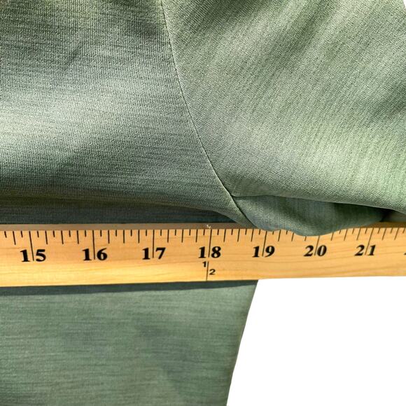 Nike Running Repeat Swoosh Green Dri Fit Half Zip Size Small - Picture 3 of 7